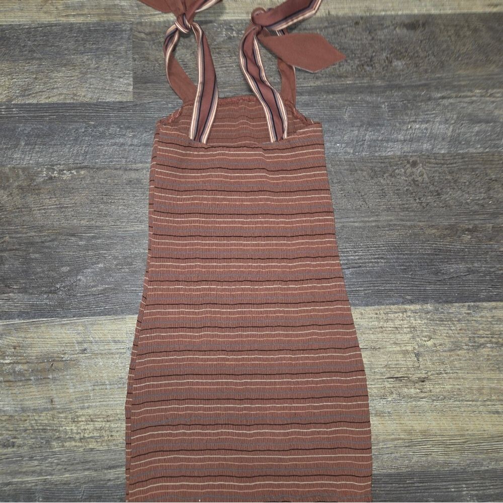Storia Smocked Tie Strap Ruffle Hem Bodycon Dress - Picture 9 of 10